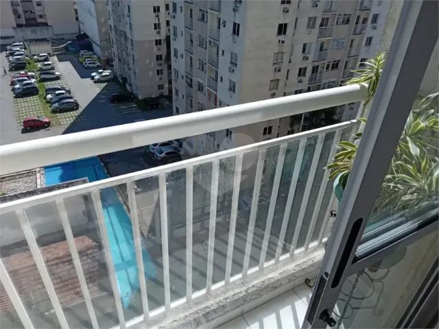 Varanda com vista panorâmica da Baía de Guanabara
