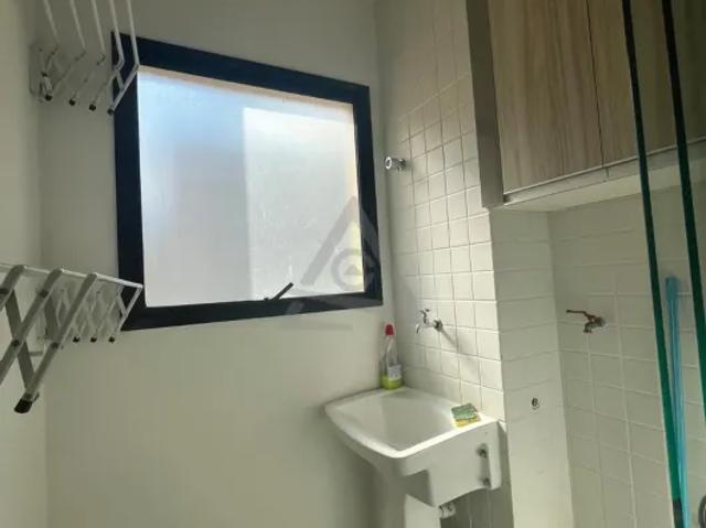 Apartamento à venda em Campinas, Cambuí, com 2 quartos, com 53 m², Edifício Habitat