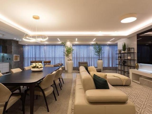 Apartamento Venda Edif Ônix Tower em Umuarama, alto padrão 4 suítes, 4 vagas, área de lazer completa