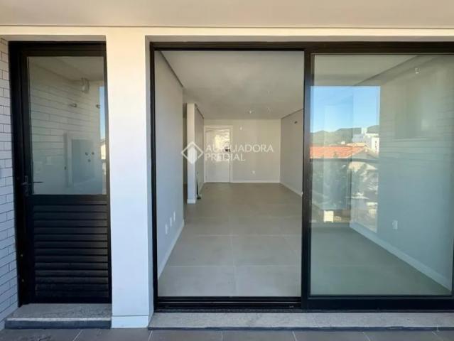 Apartamento à venda no bairro Canasvieiras com 76 m² e 2 dormitórios/quartos disponível!