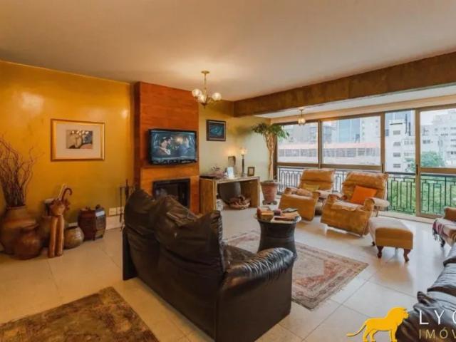 Apartamento à venda no bairro Moinhos de Vento Porto Alegre/RS
