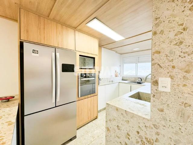 Apartamento à venda no bairro Mar Grosso Laguna/SC
