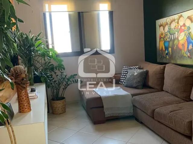 Apartamento á venda possui 146m² com 4 quartos e 2 vagas no Jardim Colombo