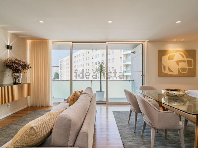 Apartamento, Vila Nova da Telha