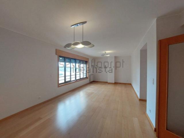 Apartamento, Vila Nova da Telha