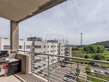 Apartamento, Vila Nova de Famalicão e Calendário
