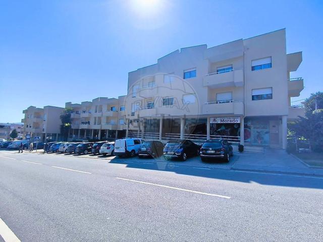 Apartamento, Vila Nova de Famalicão e Calendário