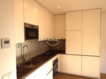 Apartamento, Vila Nova de Famalicão e Calendário