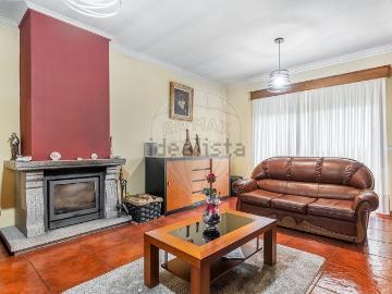 Apartamento, Vila Nova de Famalicão e Calendário