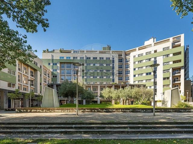 Apartamento, Vila Nova de Famalicão e Calendário