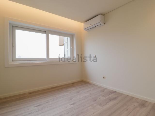 Apartamento, Vila Nova de Famalicão e Calendário