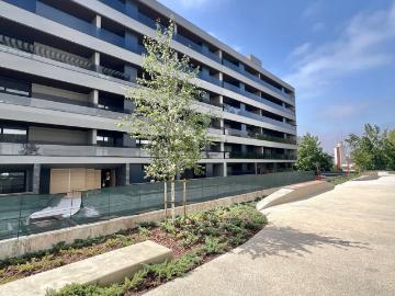 Apartamento, Vila Nova de Famalicão e Calendário