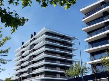 Apartamento, Vila Nova de Famalicão e Calendário
