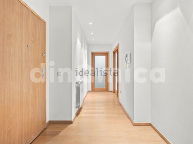 Apartamento, Vila Nova de Famalicão e Calendário