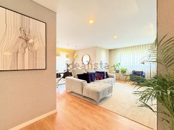Apartamento, Vila Nova de Famalicão e Calendário