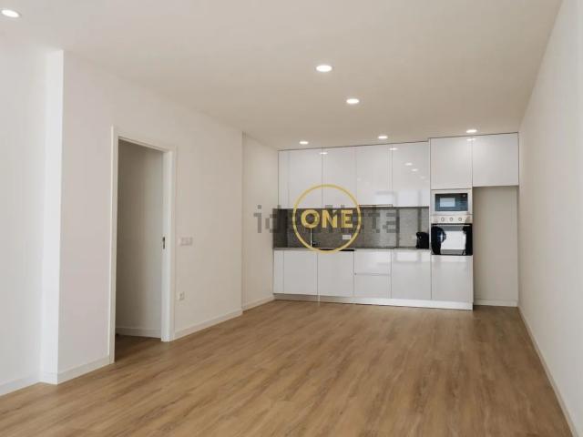 Apartamento, Vila Nova de Famalicão e Calendário