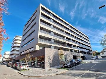 Apartamento, Vila Nova de Famalicão e Calendário