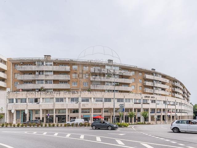 Apartamento, Vila Nova de Famalicão e Calendário