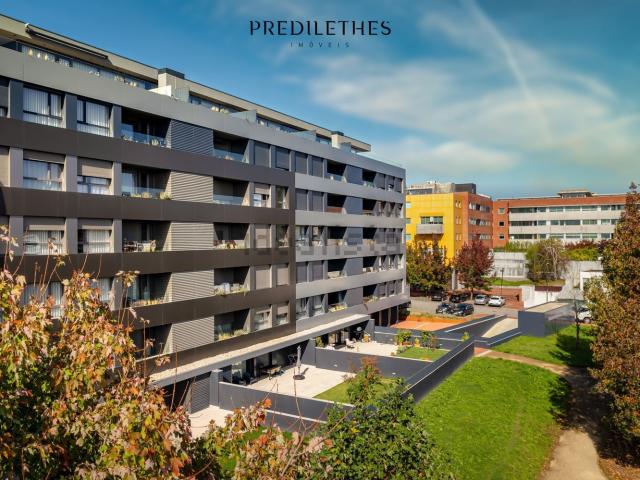 Apartamento, Vila Nova de Famalicão e Calendário
