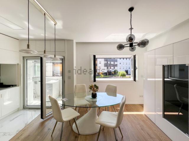 Apartamento, Vila Nova de Famalicão e Calendário