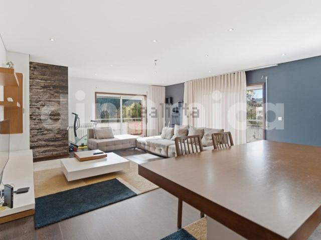 Apartamento, Vila Nova de Famalicão e Calendário