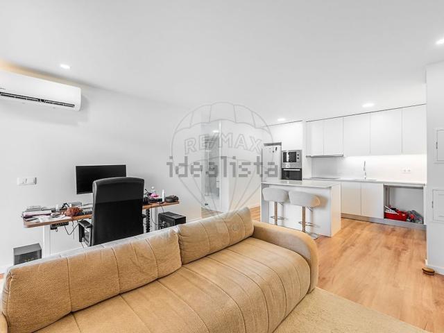 Apartamento, Vila Nova de Famalicão e Calendário