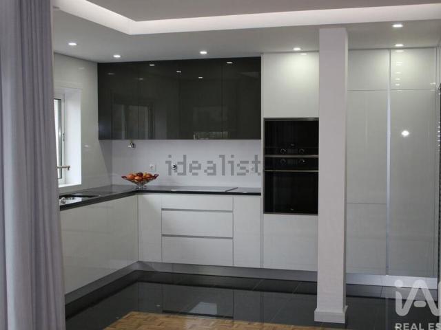 Apartamento, Vila Nova de Famalicão e Calendário