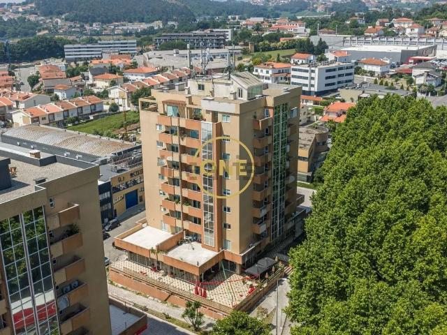 Apartamento, Vila Nova de Famalicão e Calendário