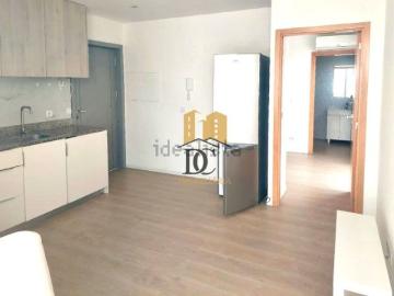 Apartamento, Vila Nova de Famalicão e Calendário