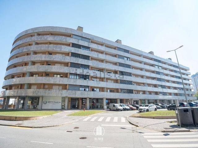 Apartamento, Vila Nova de Famalicão e Calendário