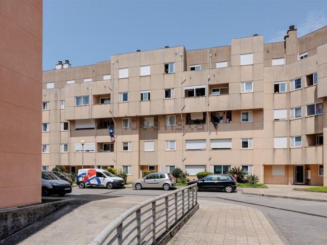Apartamento, Vila Nova de Famalicão e Calendário