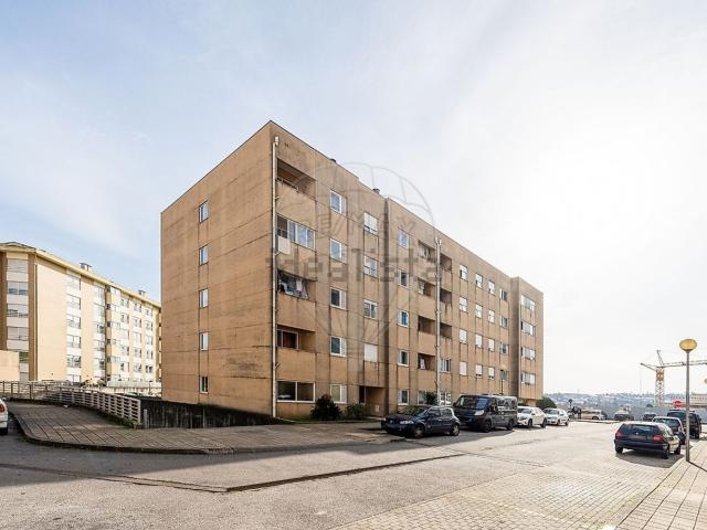 Apartamento, Vila Nova de Famalicão e Calendário
