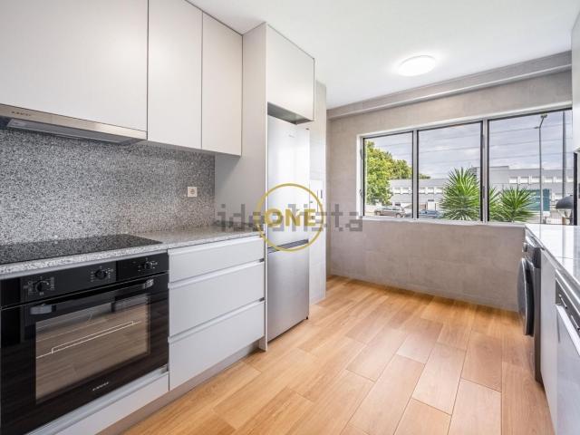 Apartamento, Vila Nova de Famalicão e Calendário