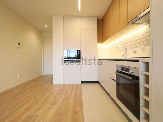 Apartamento, Vila Nova de Famalicão e Calendário