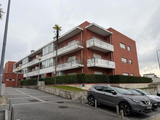 Apartamento, Vila Nova de Famalicão e Calendário