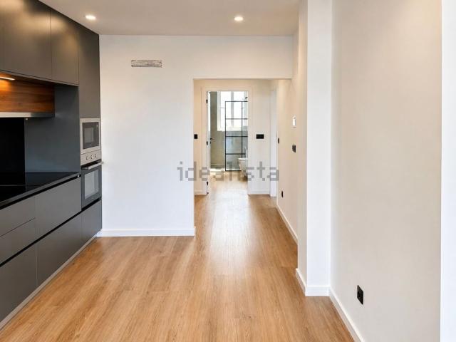 Apartamento, Vila Cova da Lixa e Borba de Godim