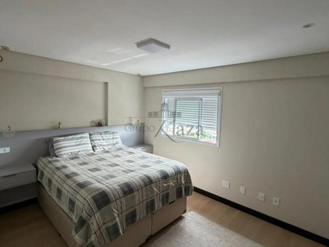 Apartamento Vila Formosa Jacareí Residencial Barão Palace 3 Dormitórios uma suíte 101m²