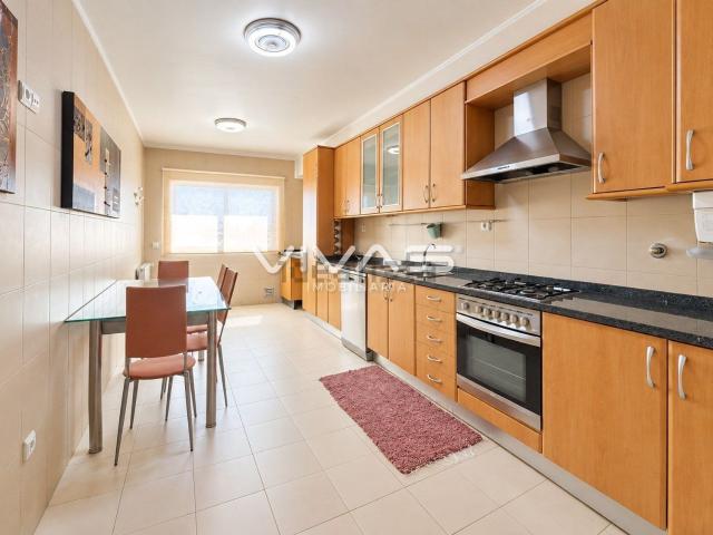 Apartamento, Vila Verde e Barbudo