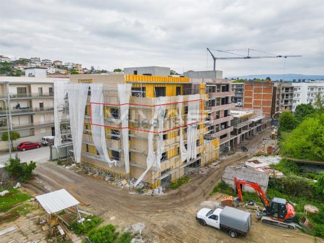 Apartamento, Vila Verde e Barbudo