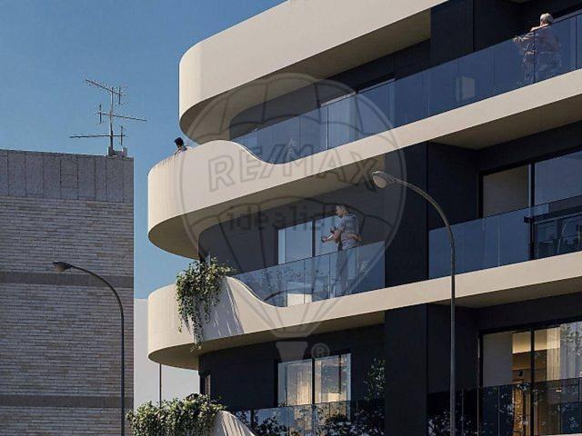 Apartamento, Vila Verde e Barbudo