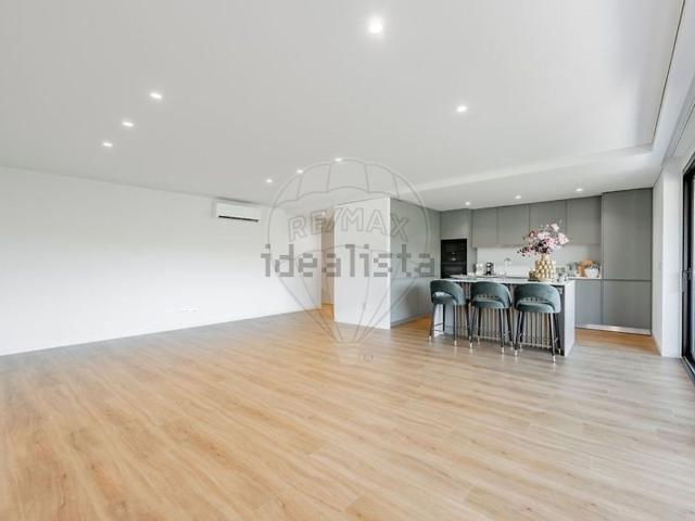 Apartamento, Vila Verde e Barbudo