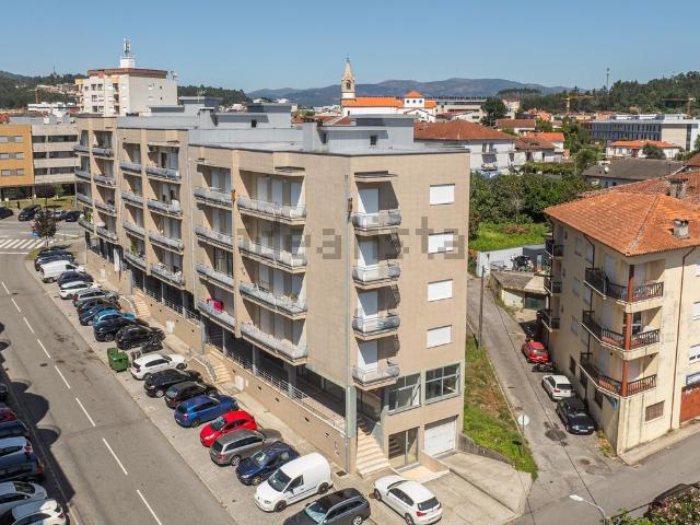 Apartamento, Vila Verde e Barbudo