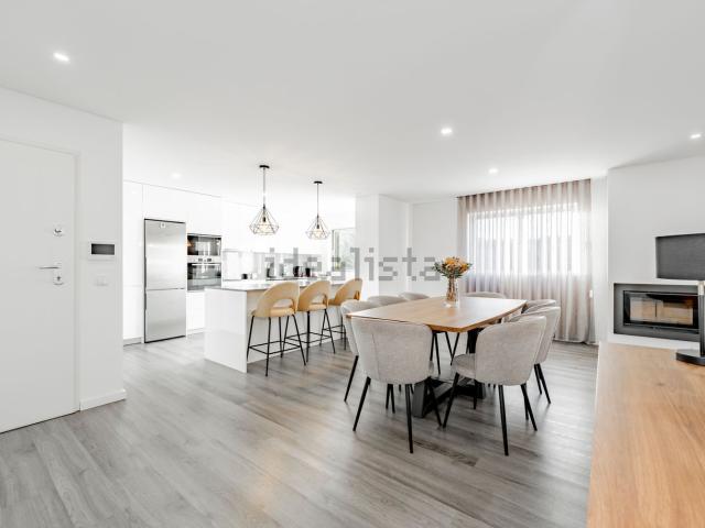 Apartamento, Vila Verde e Barbudo