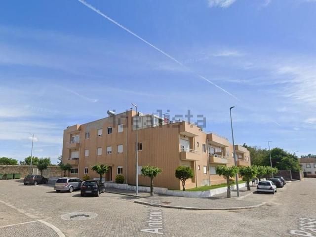 Apartamento, Vilar e Mosteiró