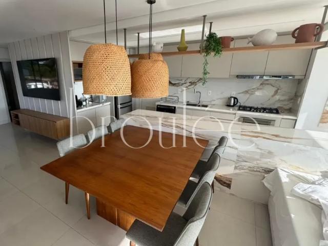 Apartamento vista mar finamente mobiliado no amores da brava em itajaí sc para locação/aluguel anual