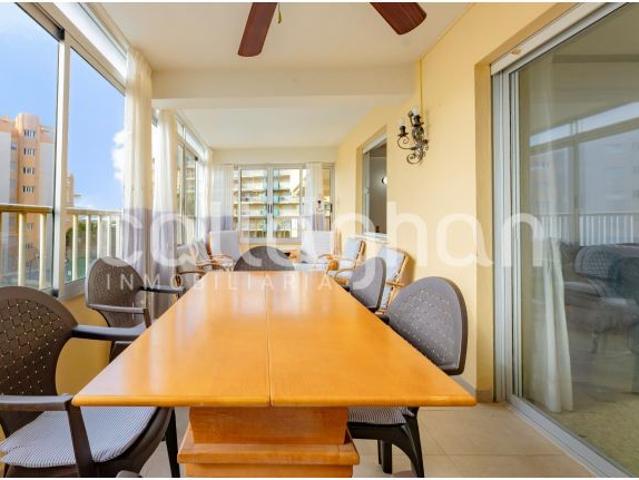 APARTAMENTO VISTAS AL MAR Y LA MONTAÑA