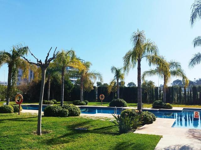Apartamento Yvonne – Terraza y Piscina en Villajoyosa