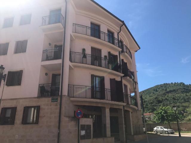 APARTAMENTO A ESTRENAR CON VISTAS A LA MONTAÑA