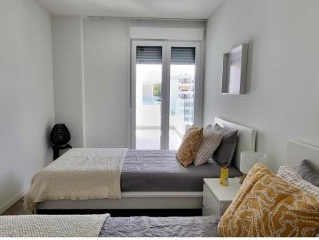 Apartamento a estrenar en urbanización de obra nueva – Alquiler de larga temporada
