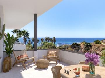 APARTAMENTO A LA VENTA FRENTE A LA PLAYA, CON MAGNIFICAS VISTAS AL MAR Y ORIENTADO AL SUROESTE